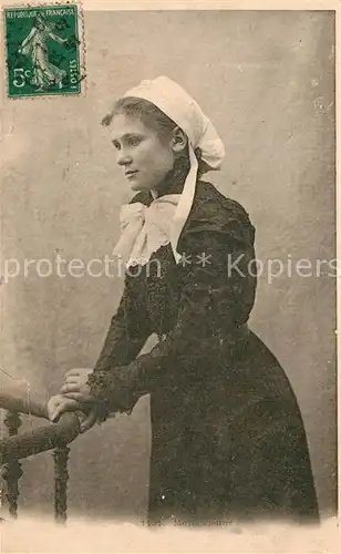 AK / Ansichtskarte Morlaix Morlaisienne Jeune Femme Costumes Trachten Morlaix