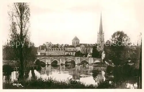 AK / Ansichtskarte Saint Savin_Vienne Vue d ensemble de l Ancienne Abbaye Saint Savin Vienne