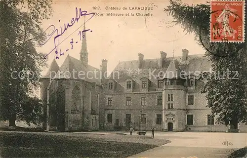 AK / Ansichtskarte Lapalisse Chateau Cour interieur et la Chapelle Lapalisse