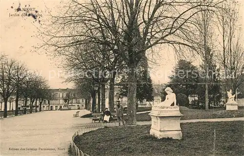 AK / Ansichtskarte Niort Jardin de la Breche Monuments Statues Niort