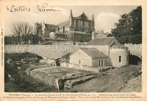 AK / Ansichtskarte Poitiers_Vienne Chevet de la Cathedrale Saint Pierre Poitiers Vienne