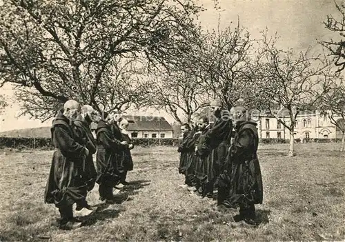 AK / Ansichtskarte Soligny la Trappe Office des Freres aux champs Abbaye de la Grande Trappe Soligny la Trappe