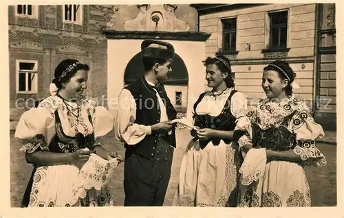 AK / Ansichtskarte Prag_Prahy_Prague Trachtengruppe Prag_Prahy_Prague