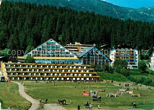 AK / Ansichtskarte Crans sur Sierre Hotel de l Etrier Concours hippique Crans sur Sierre