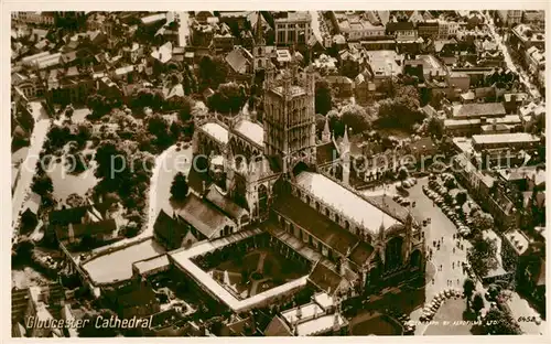AK / Ansichtskarte Gloucester Fliegeraufnahme Cathedral Gloucester