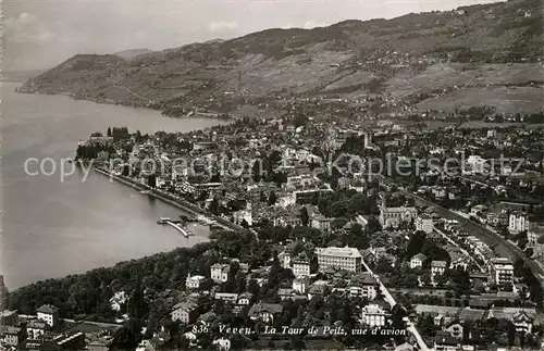 AK / Ansichtskarte Vevey_VD Fliegeraufnahme Tour de Peilz  Vevey_VD