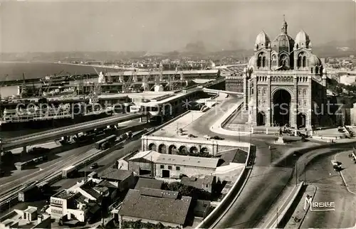 AK / Ansichtskarte Marseille_Bouches du Rhone Cathedrale Quais de la Joliette Marseille