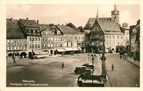 AK / Ansichtskarte Mittweida Marktplatz mit Friedensbrunnen Mittweida
