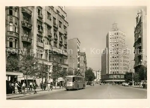 AK / Ansichtskarte Beograd_Belgrad Terazije Innenstadt Bus Hochhaus Beograd Belgrad