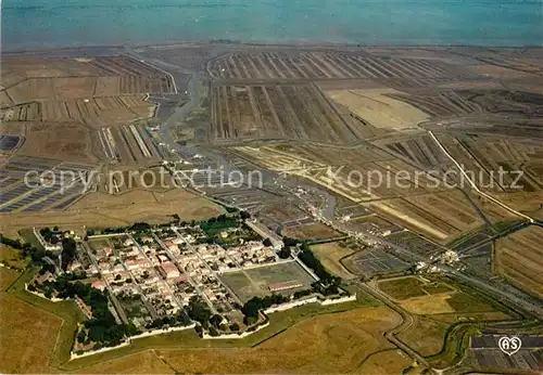 AK / Ansichtskarte Brouage Ville fortifee Vue generale Le Chenal vers la Mer Brouage