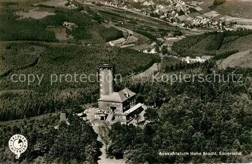 AK / Ansichtskarte Hohe_Bracht Aussichtsturm Fliegeraufnahme Hohe Bracht