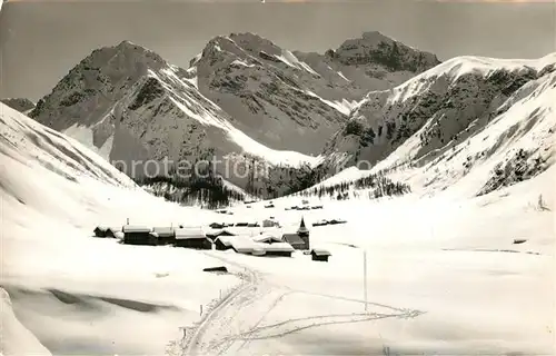 AK / Ansichtskarte Sertig_Doerfli Winterpanorama Bergdorf mit Mittaghorn Plattenhorn Hoch Ducan Buendner Alpen Sertig Doerfli