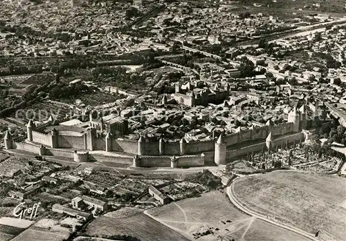 AK / Ansichtskarte Languedoc Roussillon Fliegeraufnahme Stadtmauern Languedoc Roussillon