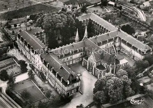 AK / Ansichtskarte Nevers_Nievre Maison Mere des Soeurs de la Charite de Nevas Couvent Saint Gilderd Vue aerienne Nevers Nievre