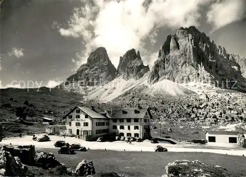 AK / Ansichtskarte Sassolungo Rifugio Passo Sella Sassolungo