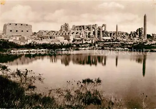 AK / Ansichtskarte Karnak_Egypt Amen Ra Temple an the Sacred Lake Karnak Egypt