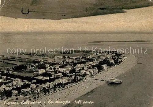 AK / Ansichtskarte Lignano_Sabbiadoro La spiaggia dall aereo Lignano Sabbiadoro