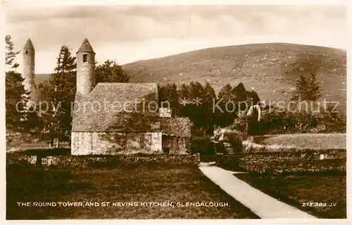 AK / Ansichtskarte Glendalough Round Tower  St. Kevins Kitchen Glendalough