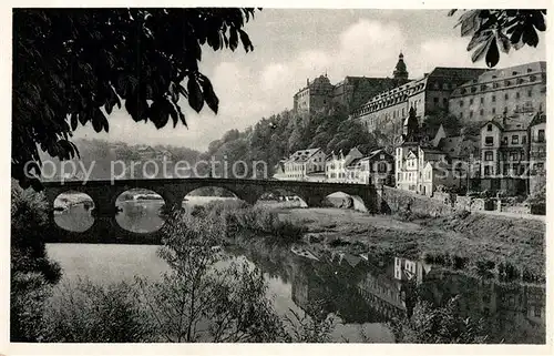 AK / Ansichtskarte Weilburg Partie am Fluss Bruecke Schloss Weilburg