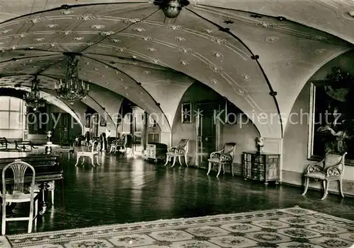 AK / Ansichtskarte Gluecksburg_Ostseebad Wasserschloss Roter Saal Gluecksburg_Ostseebad