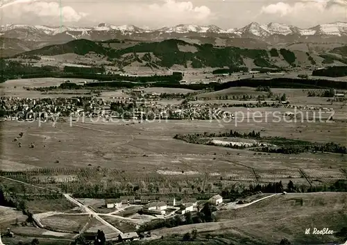 AK / Ansichtskarte Neutrauchburg Kuranstalt Alpenblick Alpenpanorama Fliegeraufnahme Neutrauchburg