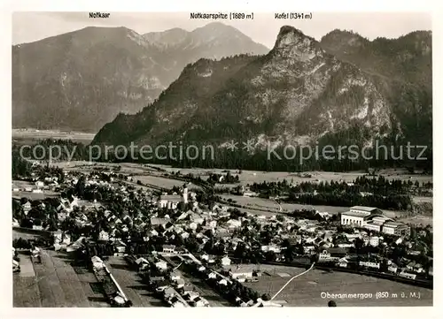 AK / Ansichtskarte Oberammergau Gesamtansicht mit Alpenpanorama Fliegeraufnahme Oberammergau