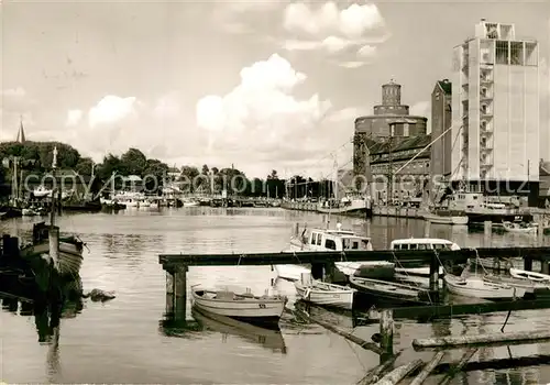 AK / Ansichtskarte Eckernfoerde Binnenhafen Ostseebad Eckernfoerde