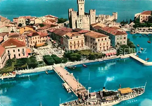 AK / Ansichtskarte Sirmione_Lago_di_Garda Fliegeraufnahme Sirmione_Lago_di_Garda