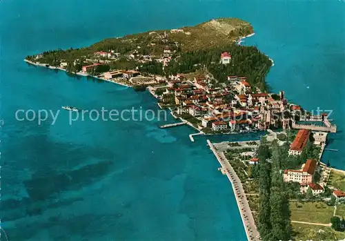 AK / Ansichtskarte Sirmione_Lago_di_Garda Fliegeraufnahme Sirmione_Lago_di_Garda
