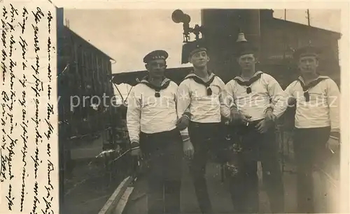 AK / Ansichtskarte Militaria_Deutschland_WK1 Marine Wilhelmshaven Matrosen 