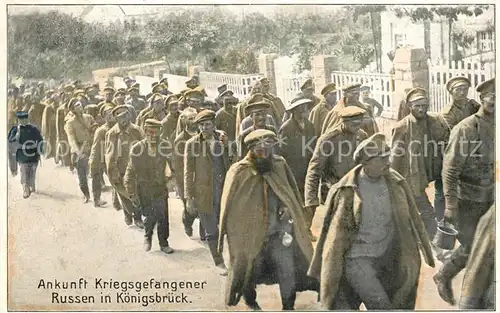 AK / Ansichtskarte Militaria_Deutschland_WK1 Koenigsbrueck Russen Kriegsgefangenenlager 