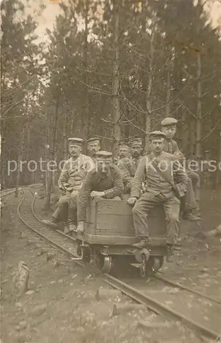 AK / Ansichtskarte Militaria_Deutschland_WK1 Feldbahn Foto Eisenbahn Frankreich 