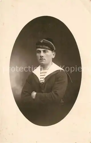 AK / Ansichtskarte Militaria_Frankreich_WK1 Marine Uniform 