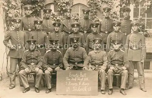 AK / Ansichtskarte 215_Regiment_RIR_215_Reserve Infanterie_Luebeck Gruppenfoto 