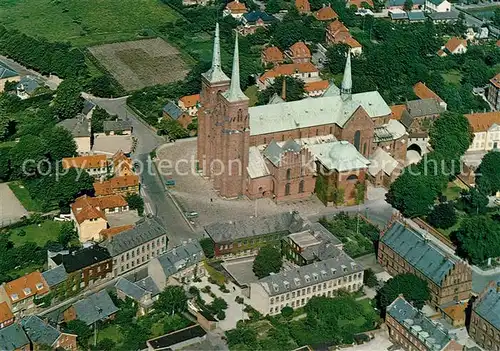 AK / Ansichtskarte Roskilde Fliegeraufnahme Domkirken Roskilde