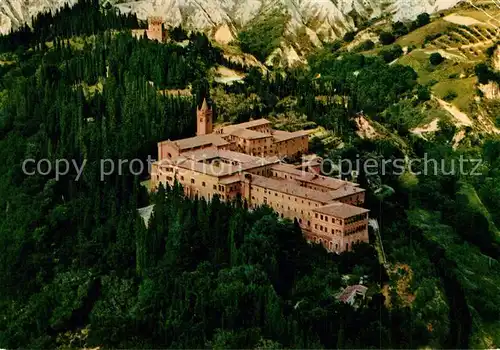AK / Ansichtskarte Siena Abbazia di Monte Oliveto Maggiore Fliegeraufnahme Siena
