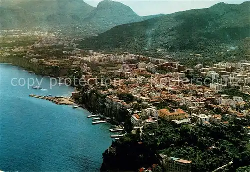 AK / Ansichtskarte Sorrento_Campania Veduta aerea Sorrento Campania