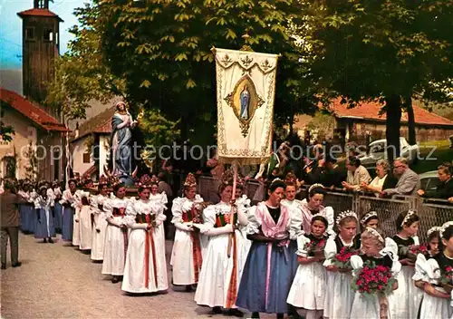 AK / Ansichtskarte Kastelruth_Suedtirol Frauen in Tracht Kastelruth_Suedtirol