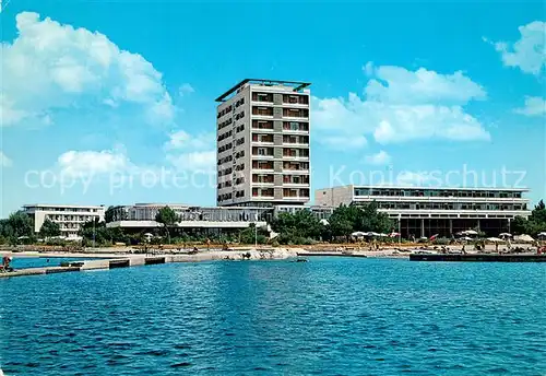AK / Ansichtskarte Umag_Umago_Istrien Hotel am Strand Umag_Umago_Istrien