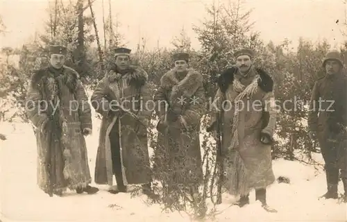 AK / Ansichtskarte Militaria_Deutschland_WK1 Schneebataillon Pelzmaentel Senftenberg NL 