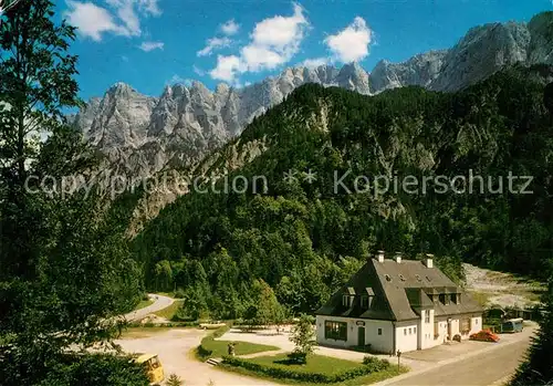 AK / Ansichtskarte Johnsbach_Steiermark Alpengasthof Zur Bachbruecke im Gesaeuse gegen Hochtorgruppe Johnsbach_Steiermark