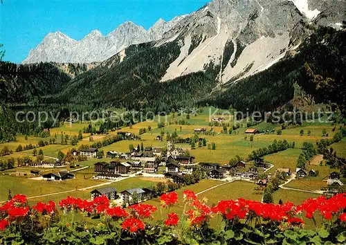 AK / Ansichtskarte Ramsau_Dachstein_Steiermark Erholungszentrum mit Dachstein Suedwaenden Ramsau_Dachstein