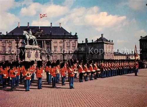 AK / Ansichtskarte Leibgarde_Wache Amalienborg Palace Copenhagen  