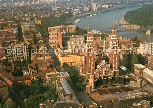 AK / Ansichtskarte Szeged Stadtzentrum Kirche Theiss Bruecke Fliegeraufnahme Szeged