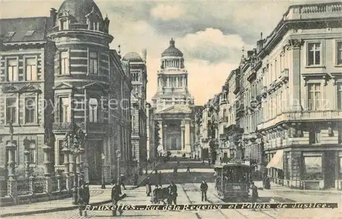 AK / Ansichtskarte Bruxelles_Bruessel Rue de la Regence et Palais de Justice Bruxelles_Bruessel