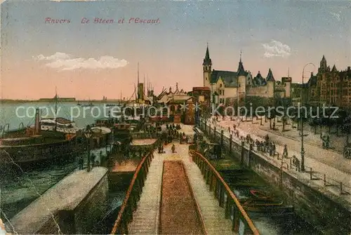 AK / Ansichtskarte Anvers_Antwerpen Musee du Steen et l Escau Bateaux Anvers Antwerpen