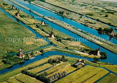 AK / Ansichtskarte Kinderdijk Molens Windmuehlen Fliegeraufnahme Kinderdijk
