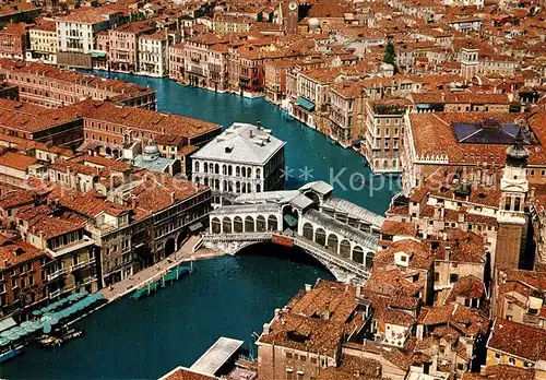 AK / Ansichtskarte Venezia_Venedig Veduta aerea del Canal Grande e Ponte di Rialto Venezia Venedig