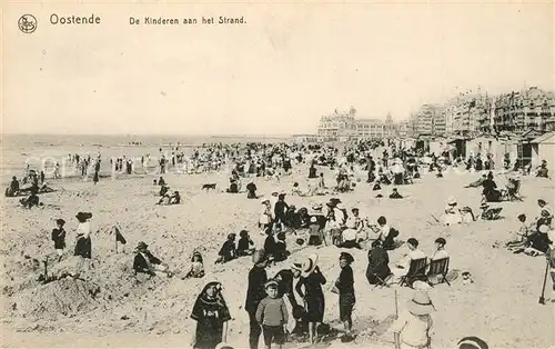 AK / Ansichtskarte Oostende_Ostende De Kinderen aan het Strand 