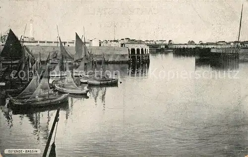 AK / Ansichtskarte Ostende_Oostende Bassin Port Bateaux 